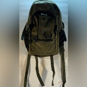 THE 5 WAVE BROWN BACKPACK IN like CONDITION
